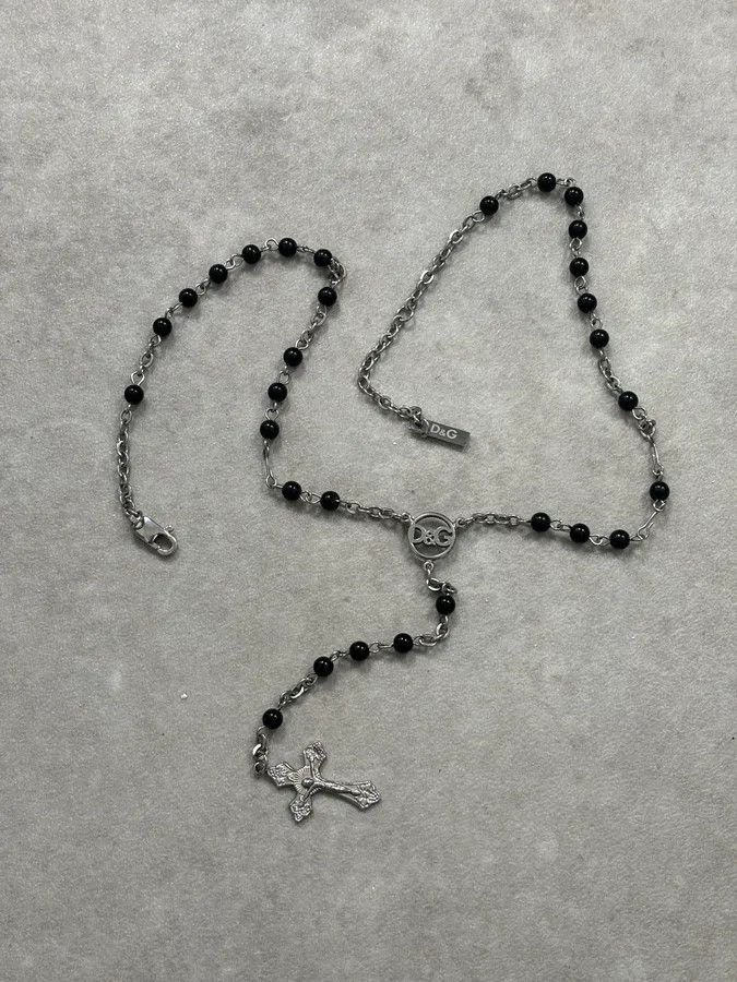 Dolce & Gabbana 2000s Dolce & Gabbana Black Rosary Cross Necklace Size ONE SIZE - 8 Thumbnail