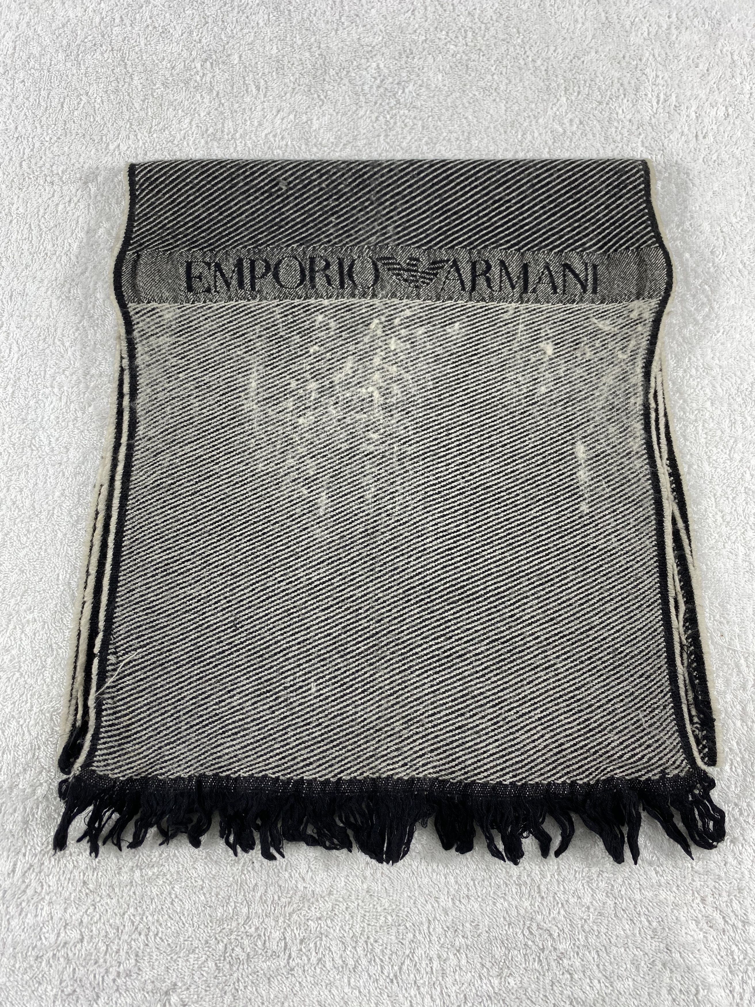 Emporio Armani Vintage Emporio Armani Scarf/Muffler/Neckwear MF689 Size ONE SIZE - 2 Thumbnail