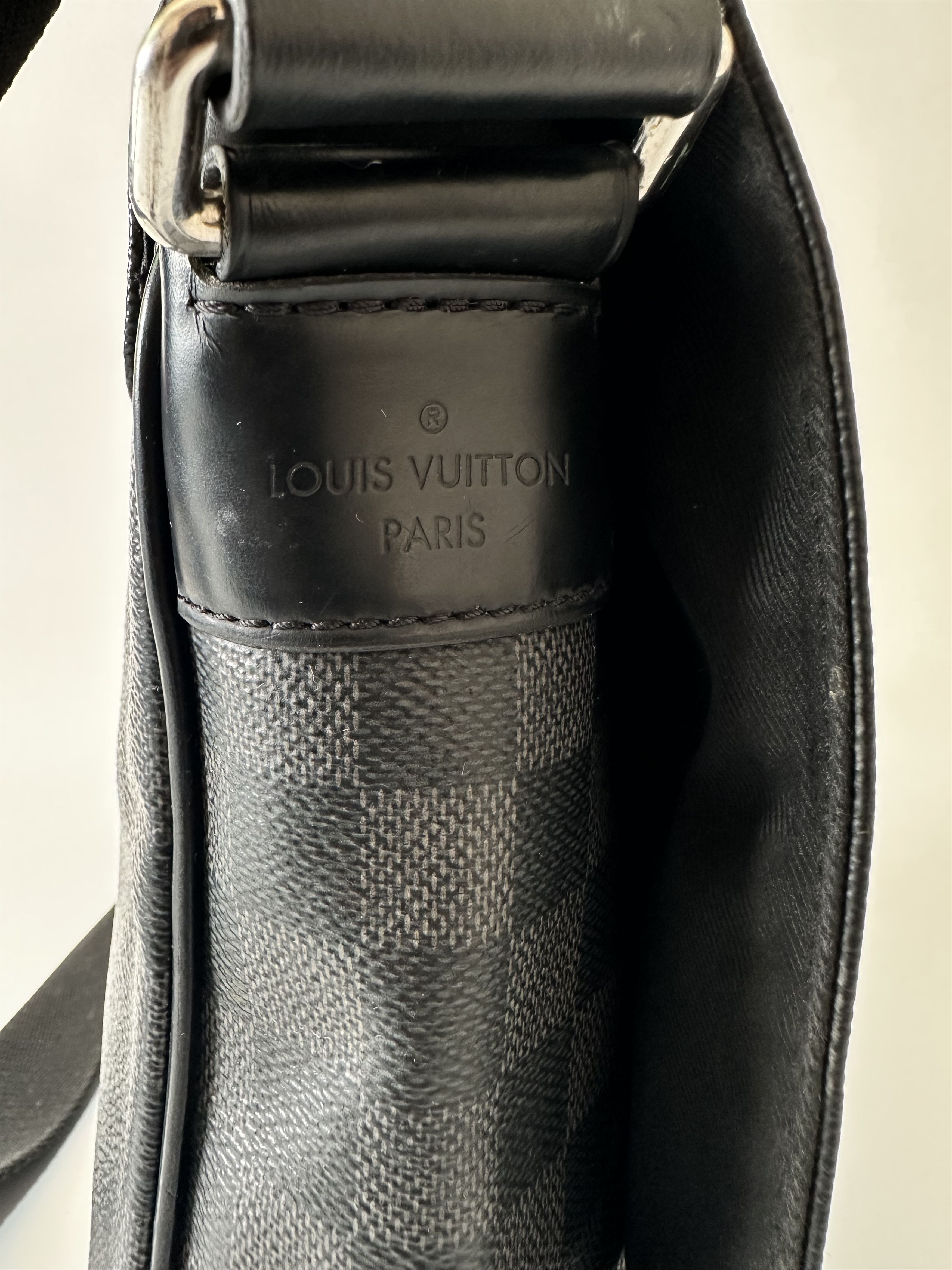 Louis Vuitton Louis Vuitton Damier Ebene Graphite Canvas District PM Bag Size ONE SIZE - 4 Thumbnail