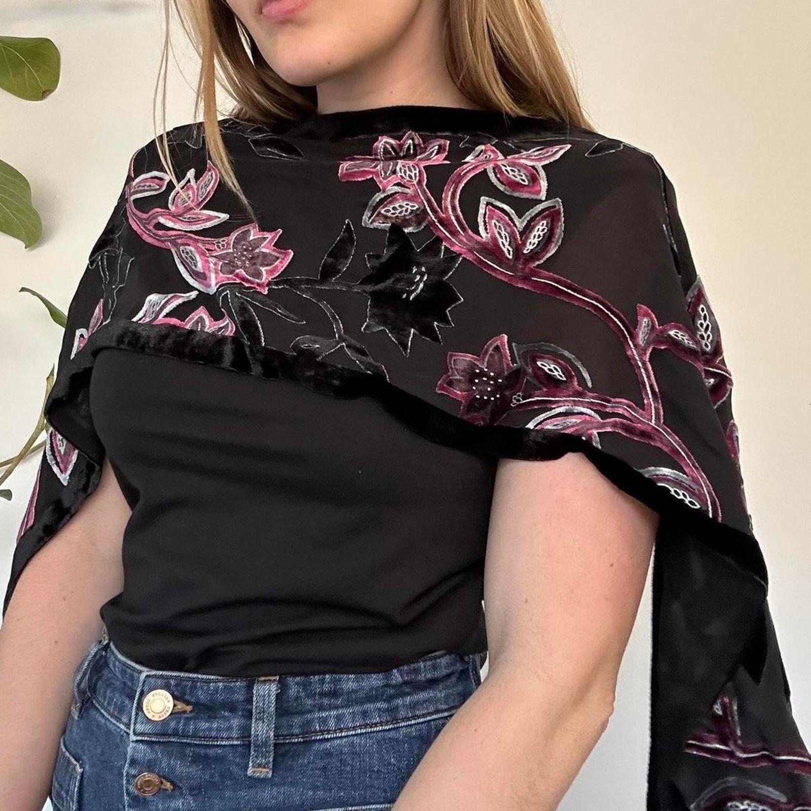 Other Vintage Silk and Velvet Scarf Size ONE SIZE - 1 Thumbnail