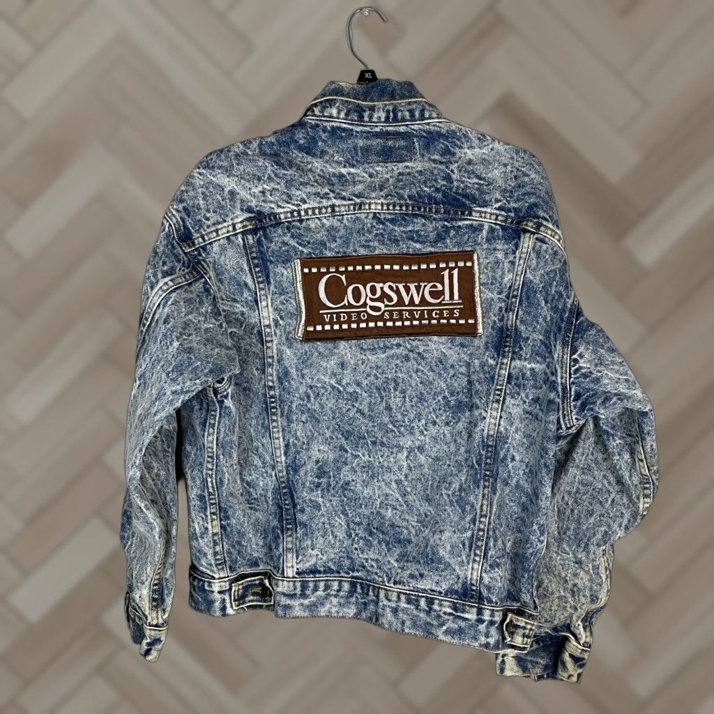 Vintage Levis Denim Bleached Jacket Size Large User: Vintage Levis Denim Bleached Jacket Size Large