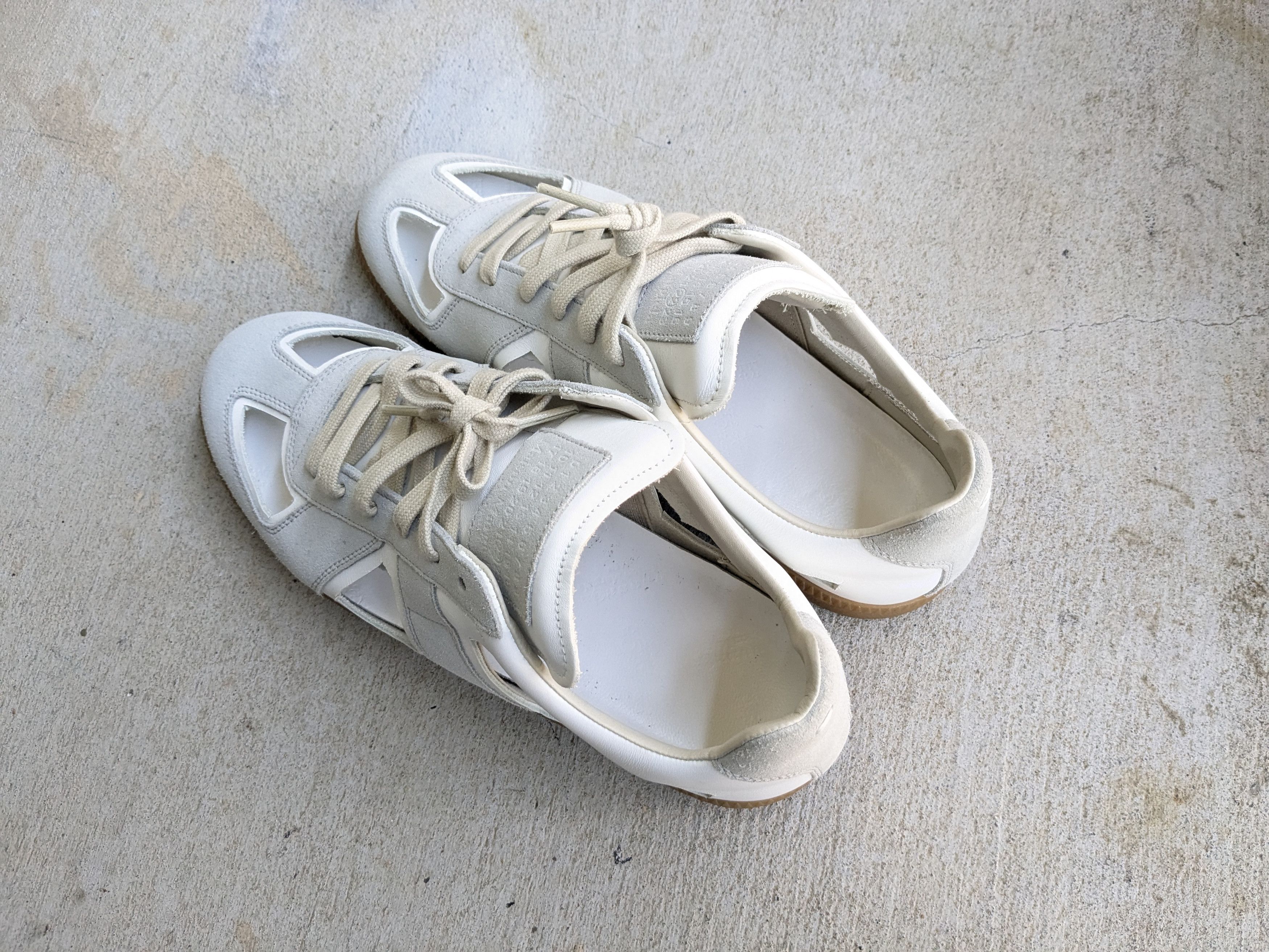 Maison Margiela Maison Margiela GAT White Gray 9 42 Leather Suede Low Tops Size US 9 / EU 42 - 13 Thumbnail