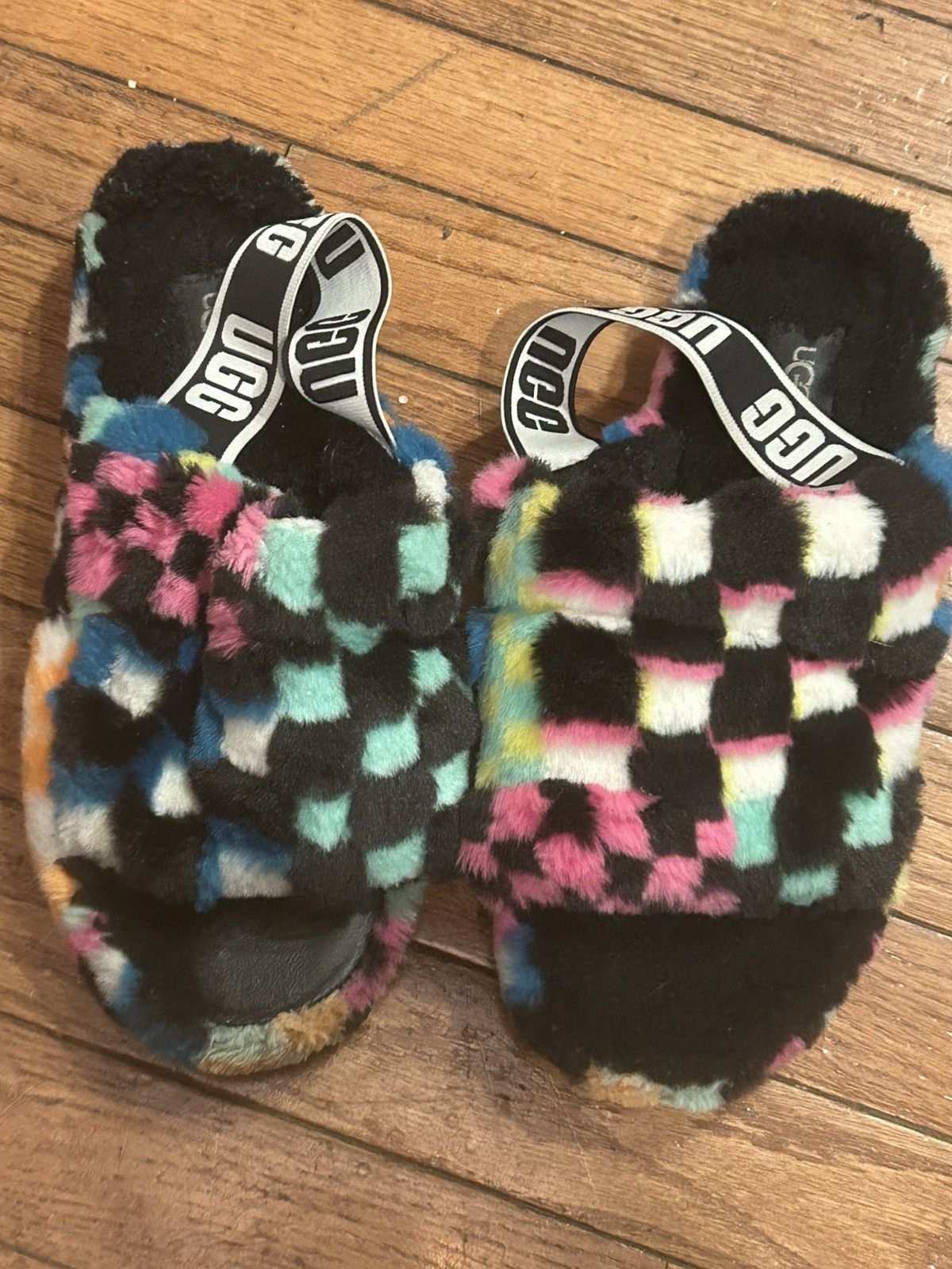 Ugg Authentic UGG® Women’s Girl Fluff Size US 9 / IT 39 - 11 Thumbnail
