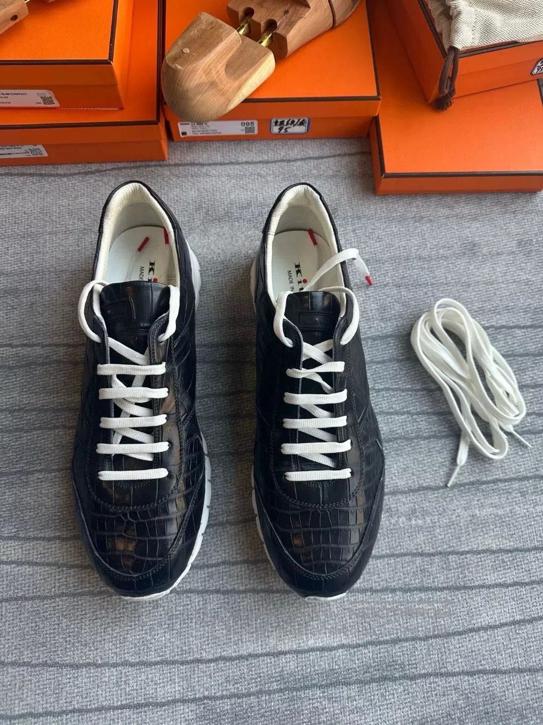 Kiton Kiton Black E Fish Leather Sneakers. Size US 10 / EU 43 - 2 Thumbnail