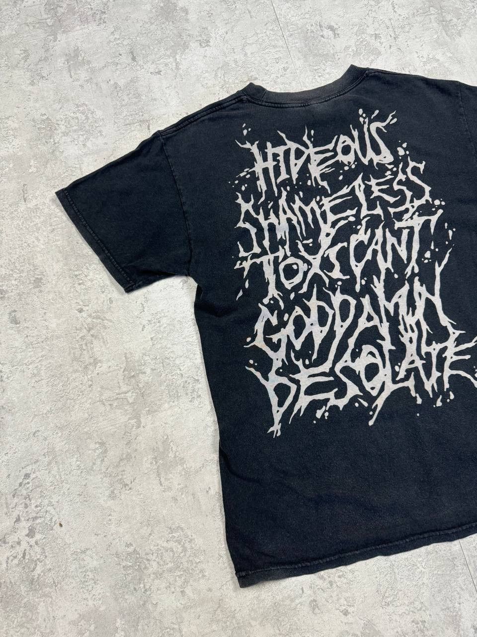 Band Tees Cattle Decapitation Alone At The Landfill T-shirt Vintage Size US M / EU 48-50 / 2 - 7 Thumbnail