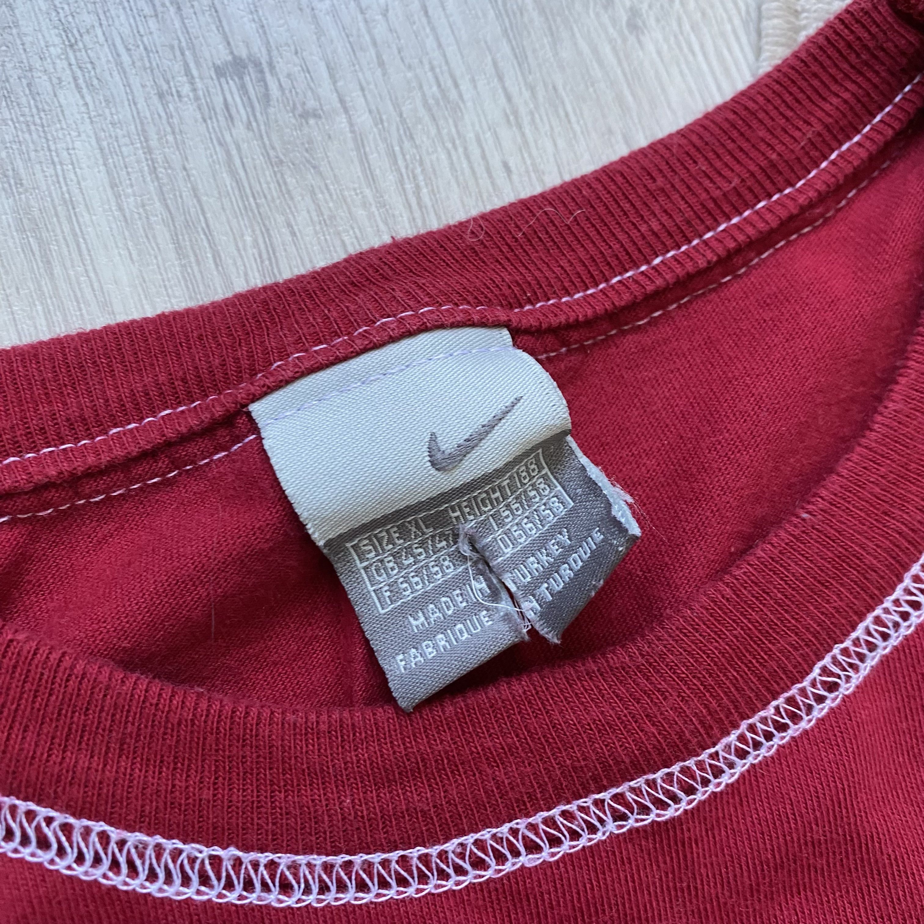 Nike Vintage Nike tee center logo Swoosh Y2K umbro reebok Size US XL / EU 56 / 4 - 5 Thumbnail