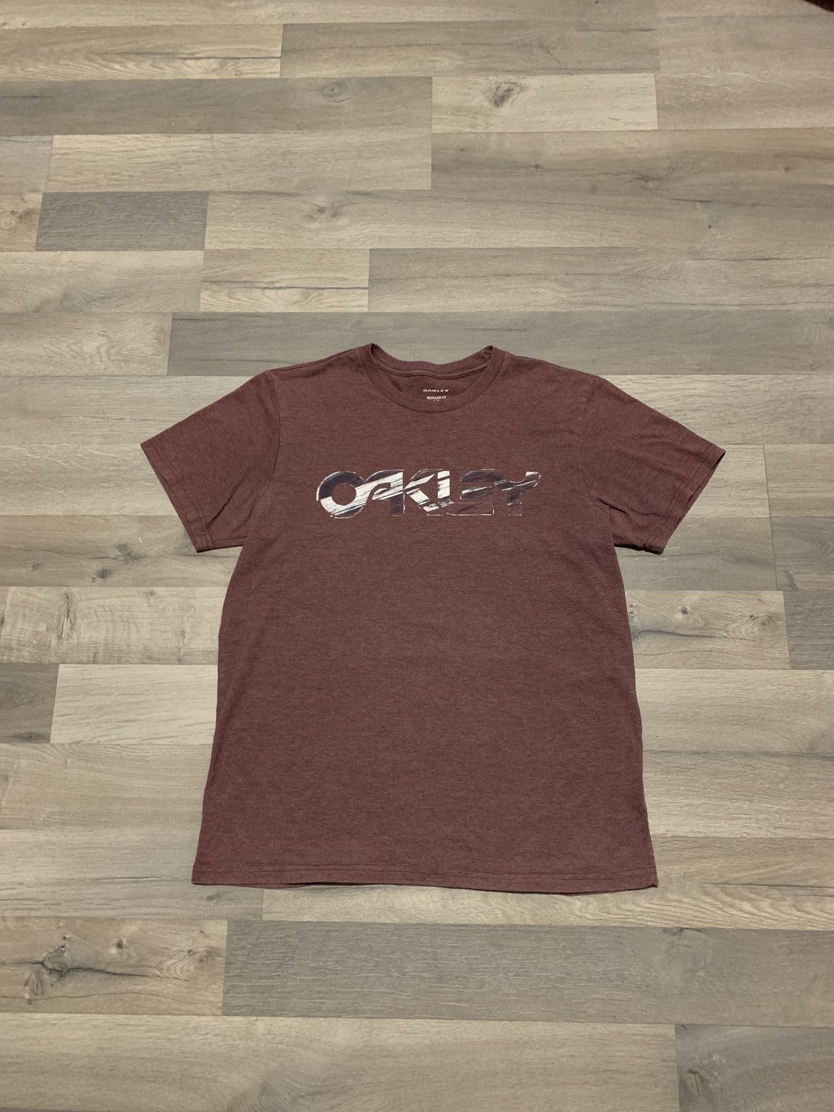 Oakley Crazy Y2K Oakley spell out tee shirt Size US L / EU 52-54 / 3 - 1 Thumbnail