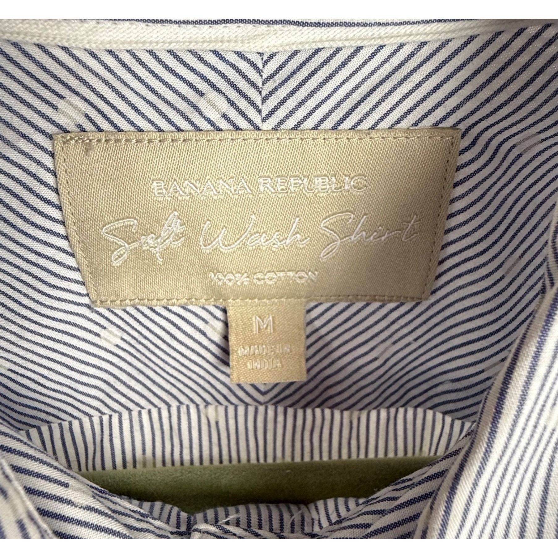 Banana Republic Banana Republic Women’s Soft Wash Button-Front Shirt Blue Si Size M / US 6-8 / IT 42-44 - 2 Thumbnail