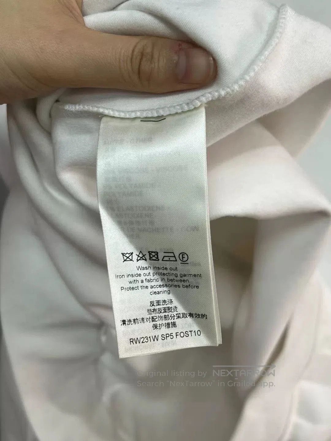 Louis Vuitton lv printed sweatshirt in size medium. Size US M / EU 48-50 / 2 - 4 Thumbnail