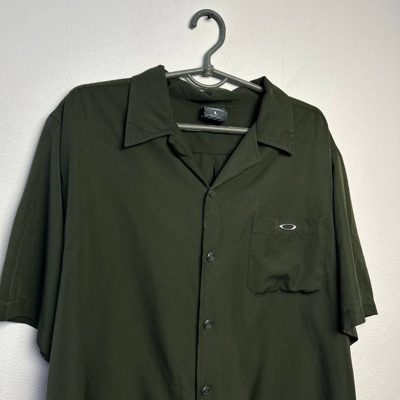 Oakley Vintage Oakley Softwear Small metal logo 90s opium shirt Size US L / EU 52-54 / 3 - 2 Thumbnail