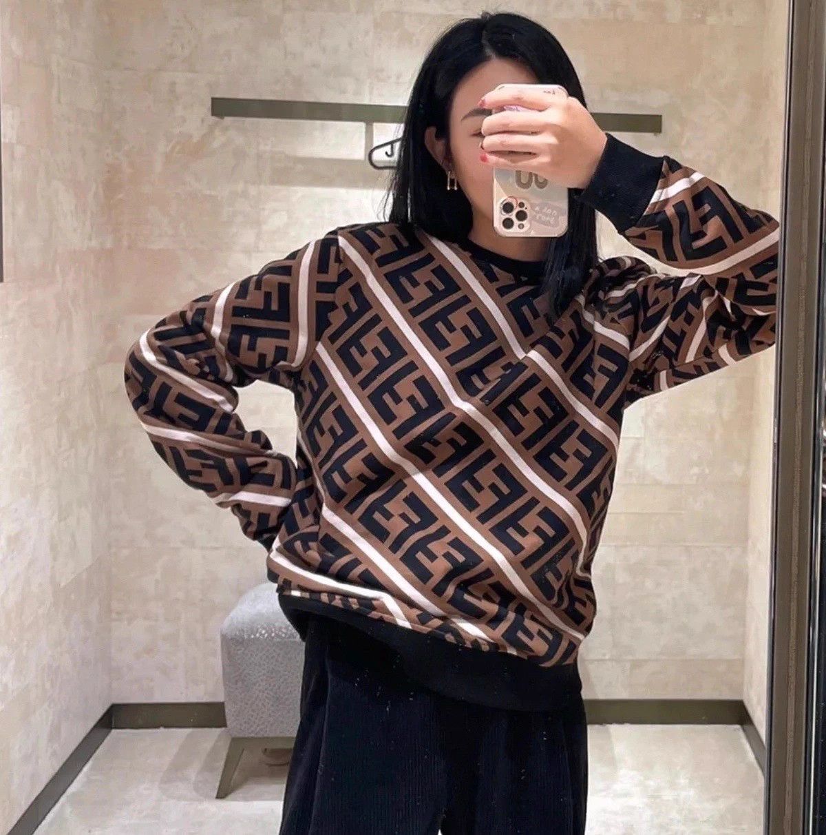 Fendi FENDI All-over Logo Crewneck Sweatshirt XL Size XL / US 12-14 / IT 48-50 - 9 Thumbnail
