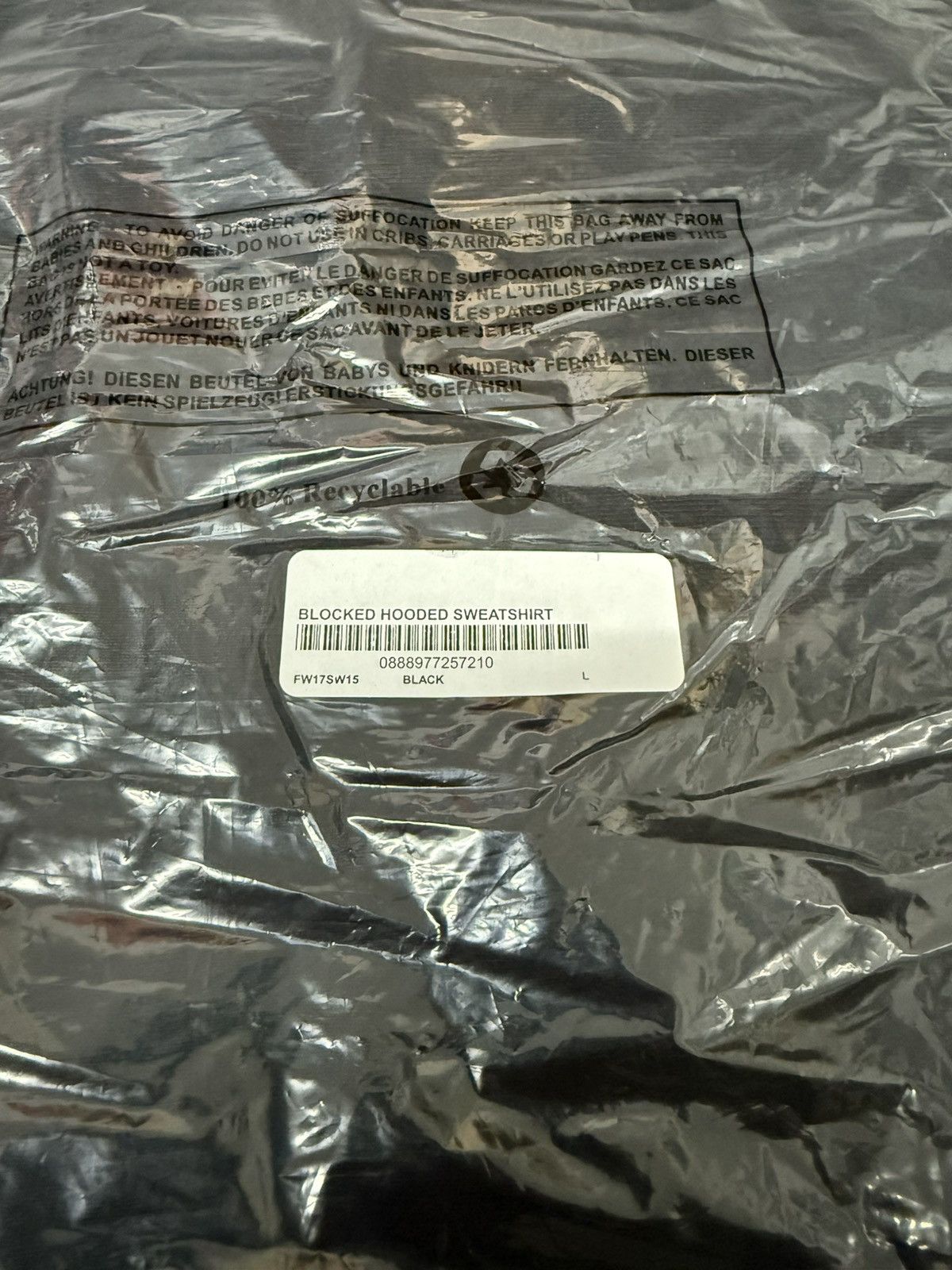 Supreme *NEW FW17 Supreme Blocked Hoodie in Black (szL) Size US L / EU 52-54 / 3 - 4 Thumbnail