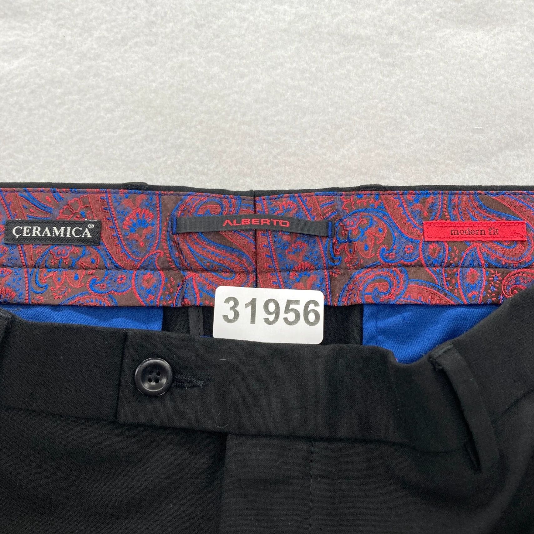 Vintage Alberto Ceramica George Dress Pants Mens 42x28 Black Modern Fit Stretch Casual Dress Pants Mens 42 Black Regular Pockets Slashes Size US 42 / EU 58 - 4 Thumbnail