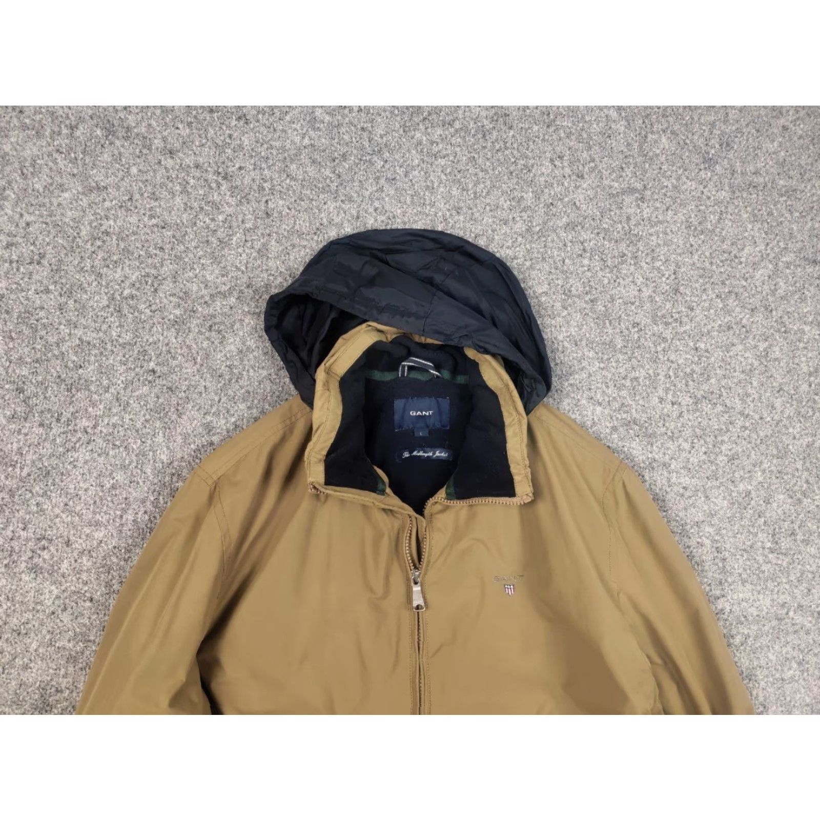 Gant Gant Jacket Main Selling Point Hooded Fleece-insulated Mid Length Dark Khaki Beige Nylon Zip Stand-Up Collar Men L Size Size US L / EU 52-54 / 3 - 4 Thumbnail