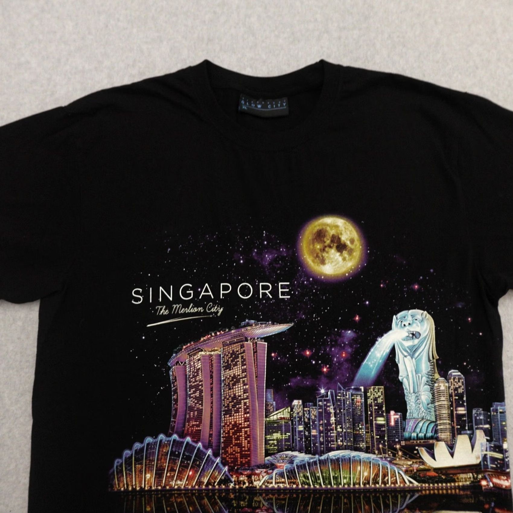 Vintage VINTAGE Nike Shirt Mens XL Black The Merlion City All Over Print 23X30 MEASUREMENTS ARE PROVIDED IN PICTURES Size US XL / EU 56 / 4 - 6 Thumbnail