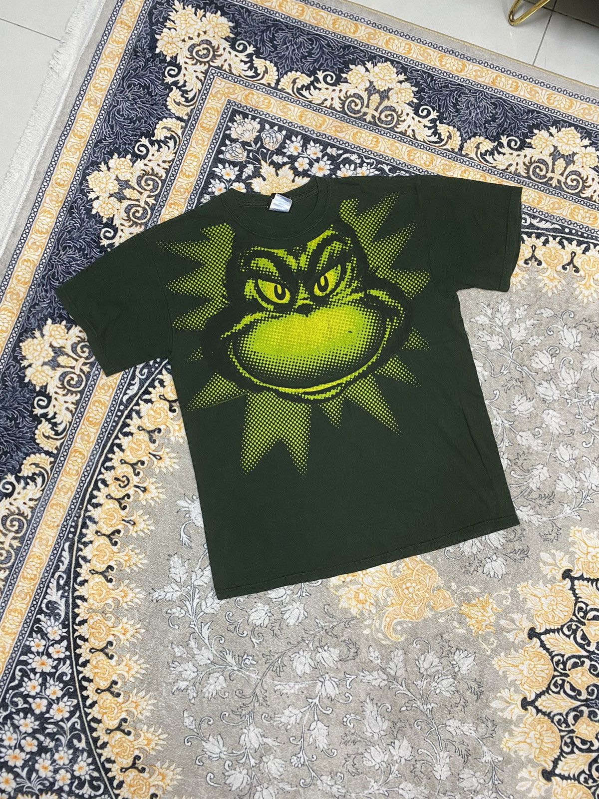 Vintage VINTAGE RARE DR.SEUSS THE GRINCH BIG FACE GRAPHIC 00s TEE Size US L / EU 52-54 / 3 - 1 Thumbnail