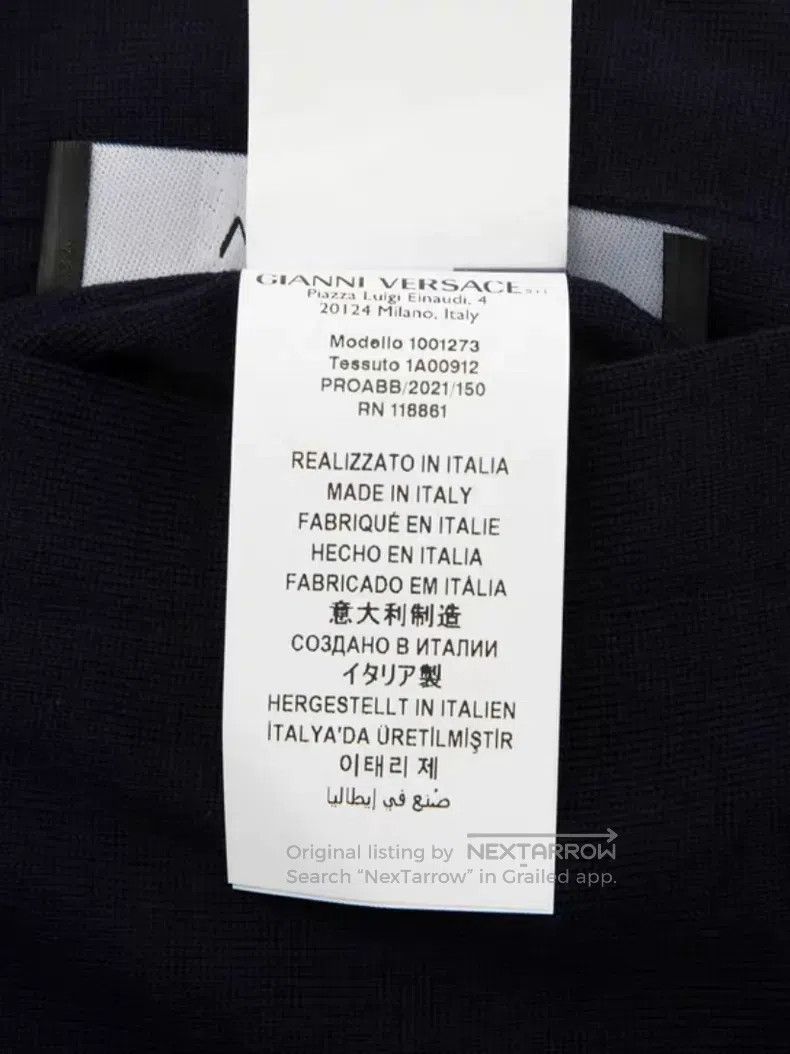 Versace Versace Classic baroque print worn on both sides Size US M / EU 48-50 / 2 - 9 Thumbnail