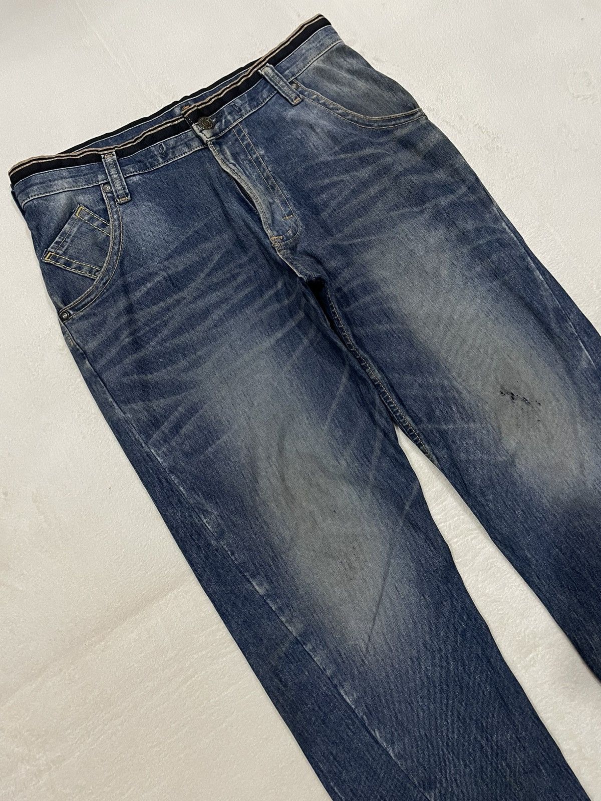 Edwin Vintage Edwin 503 Jerseys Twist Leg Distressed Denim Jeans Size US 35 - 7 Thumbnail