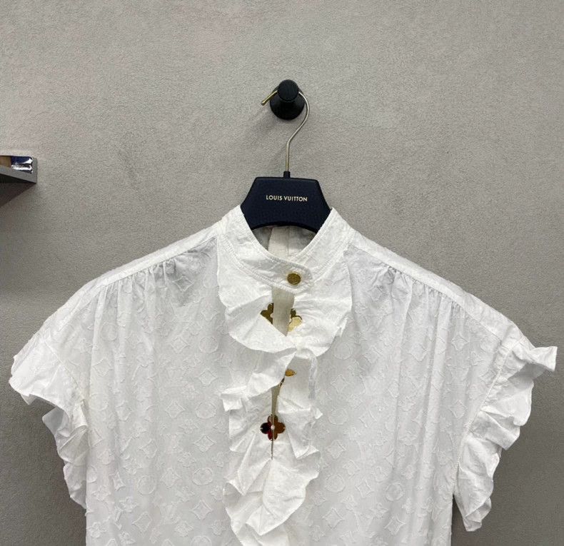 Louis Vuitton Louis Vuitton White dark flower dress 2503-Nextarrow Size XS / US 0-2 / IT 36-38 - 4 Thumbnail