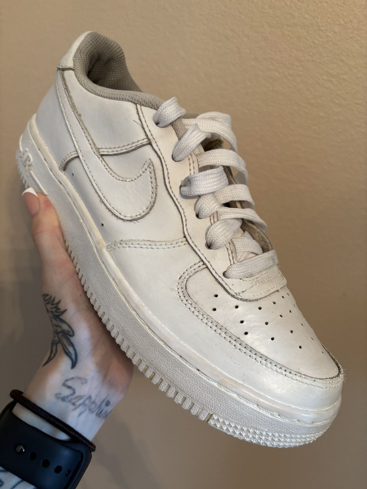 Nike Nike Air Force 1 Low GS 'White' Size US 5.5 / EU 38 - 2 Thumbnail