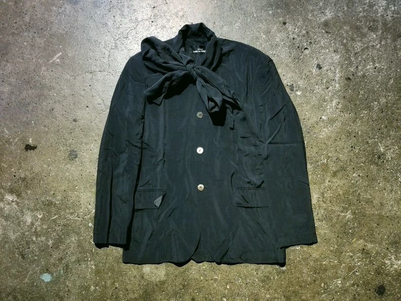 Comme des Garcons Comme Des Garcons An elegant bow-tie jacket Size M / US 6-8 / IT 42-44 - 1 Thumbnail