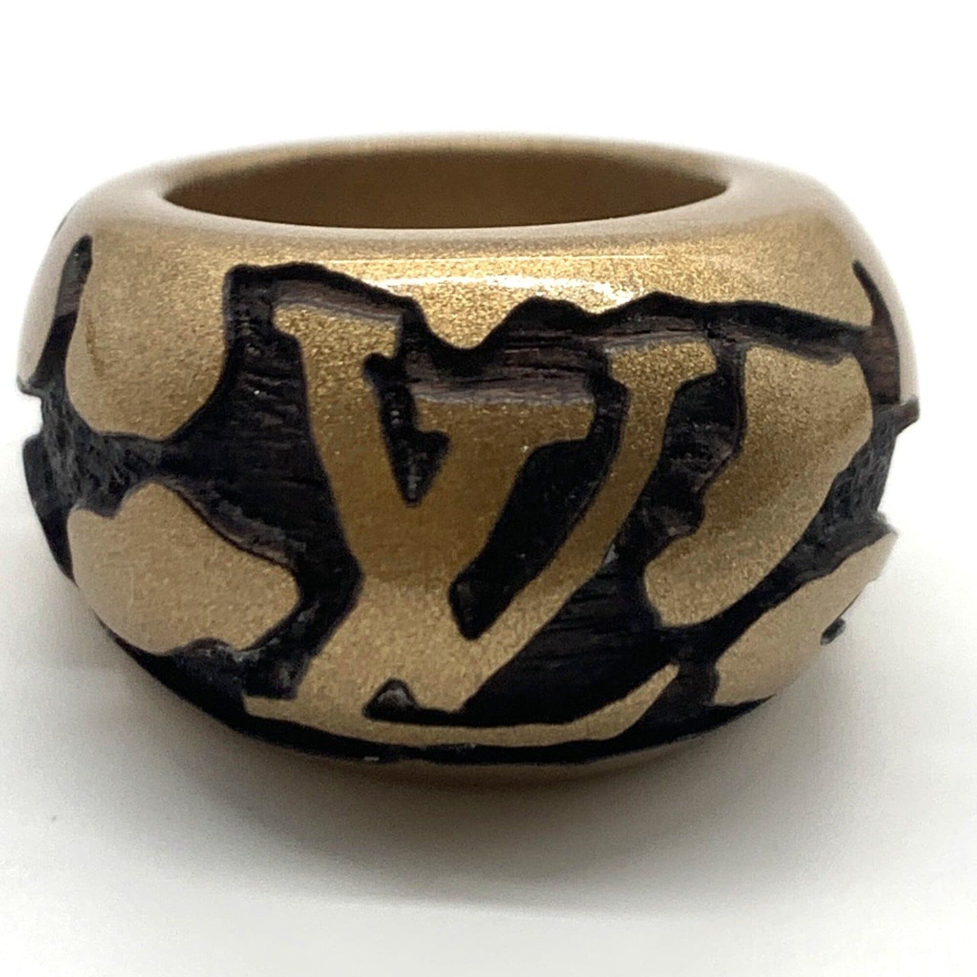 Louis Vuitton Louis Vuitton Bague Leo Monogram Wood Ring Gold M67189 Size S LOUIS VUITTON Size ONE SIZE - 1 Thumbnail