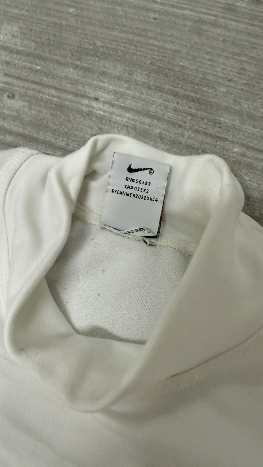 Nike Y2K nike long sleeve crew white Size US L / EU 52-54 / 3 - 3 Thumbnail