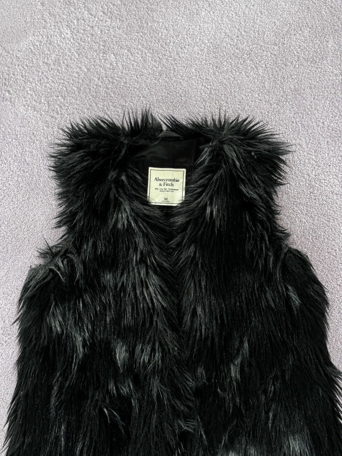 Hysteric Glamour Abercrombie & Fitch Glamour Y2K Faux Fur LGB Womens Vest Size M / US 6-8 / IT 42-44 - 2 Thumbnail