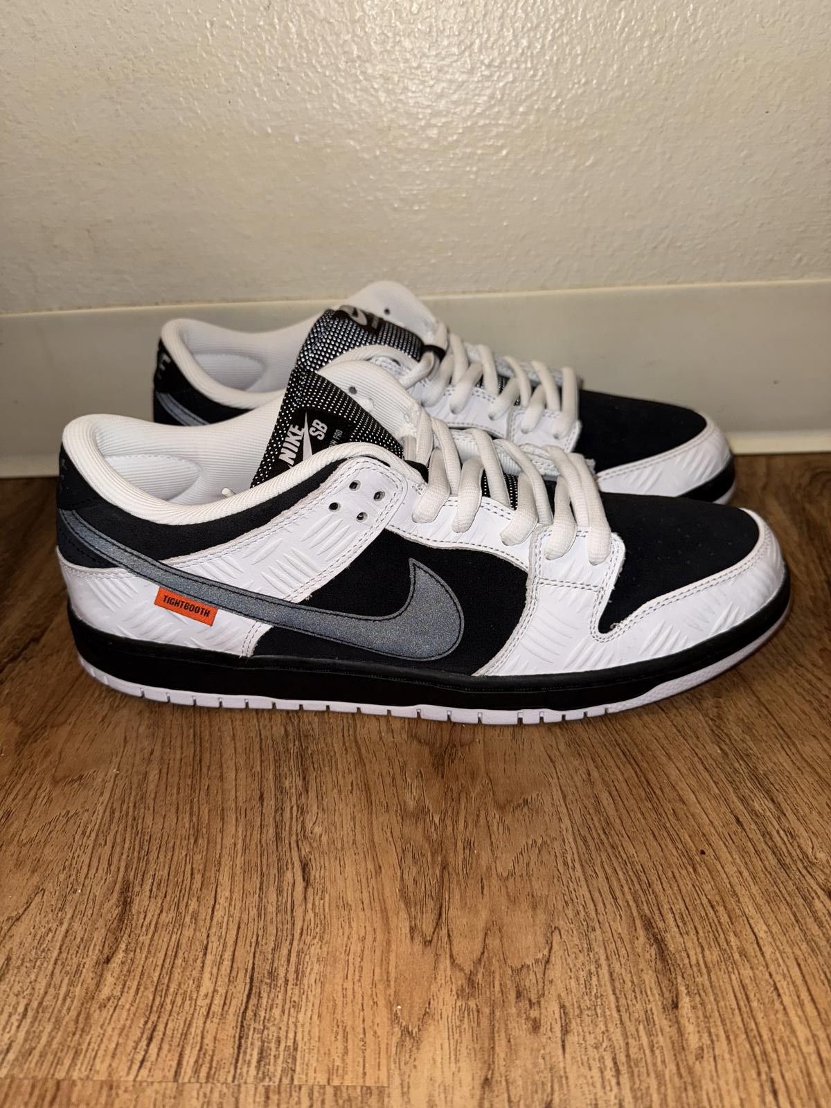Nike Nike SB Dunk Low Tightbooth Size US 12 / EU 45 - 1 Thumbnail