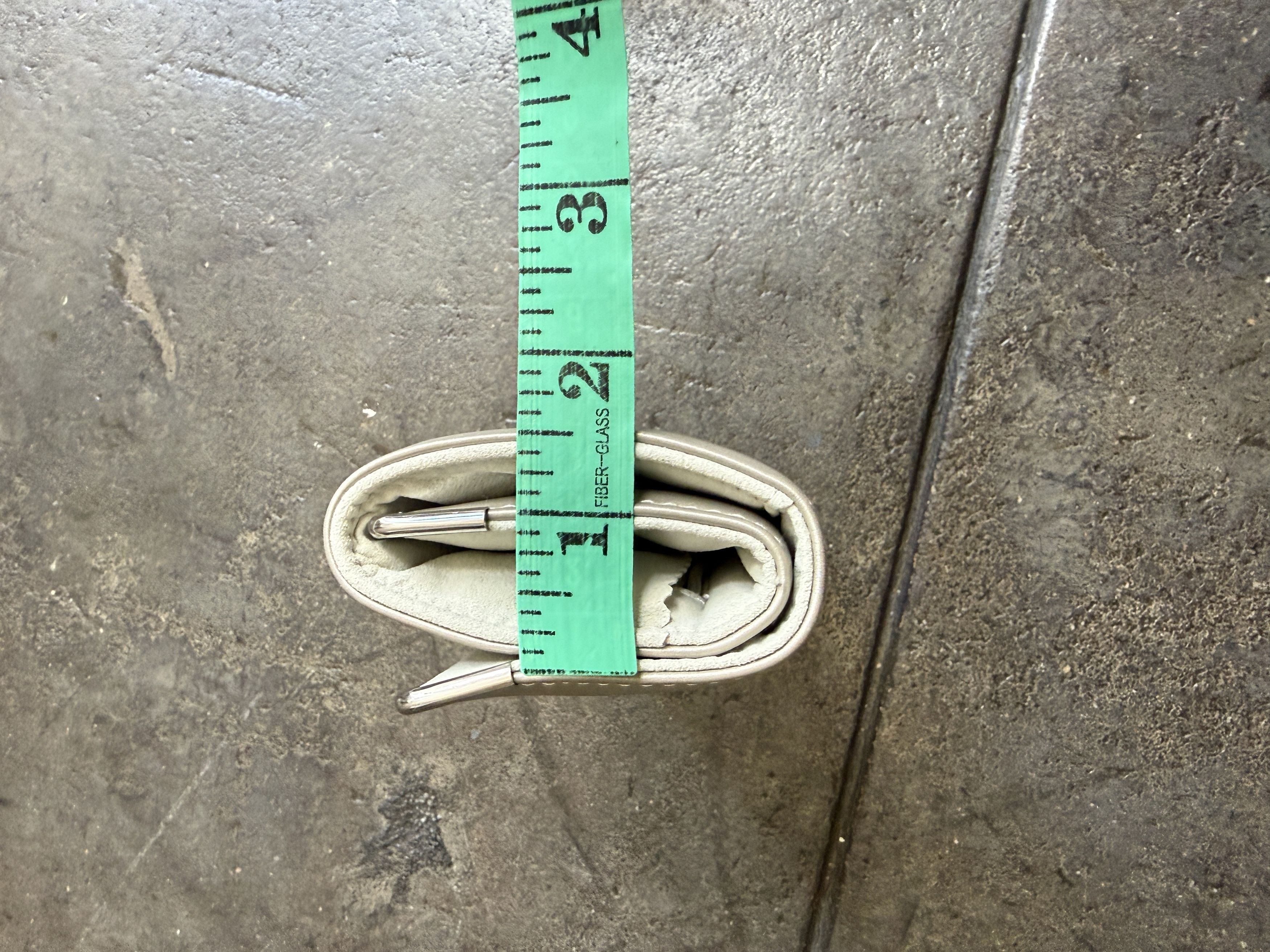 Armani Vintage Almost New Armani Key and jewelry Holder / Case Size ONE SIZE - 9 Thumbnail