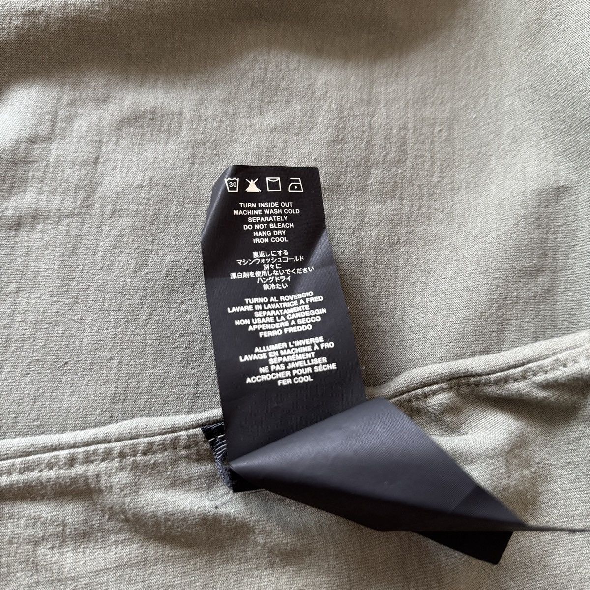 Fear of God 🔥 Fear of God 6th Sixth Collection Reflective Logo T-Shirt Size US M / EU 48-50 / 2 - 12 Thumbnail