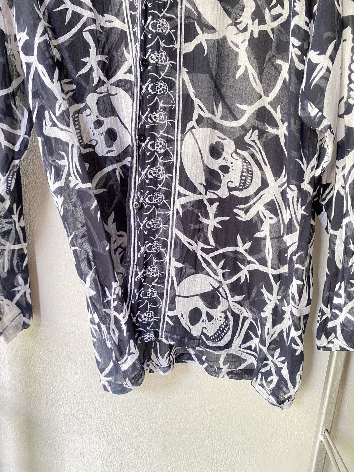 Designer × Japanese Brand Out Back skull pirate printed shirt Size US XL / EU 56 / 4 - 4 Thumbnail