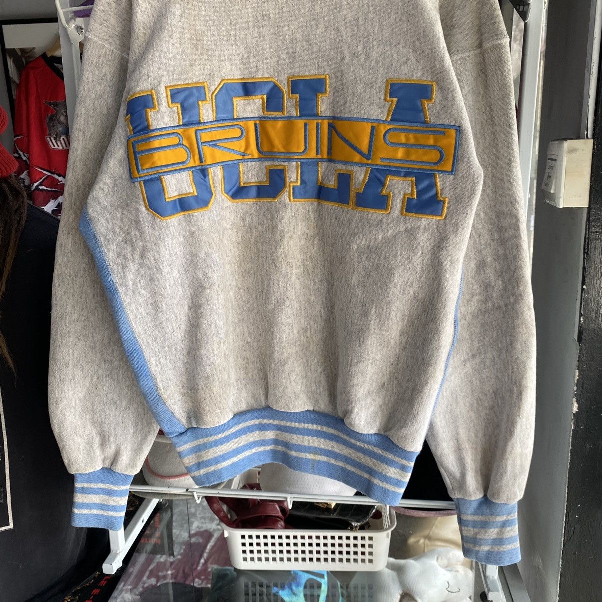 Vintage Vintage UCLA Bruins Ncaa Sweatshirt XLarge Size US XL / EU 56 / 4 - 4 Thumbnail