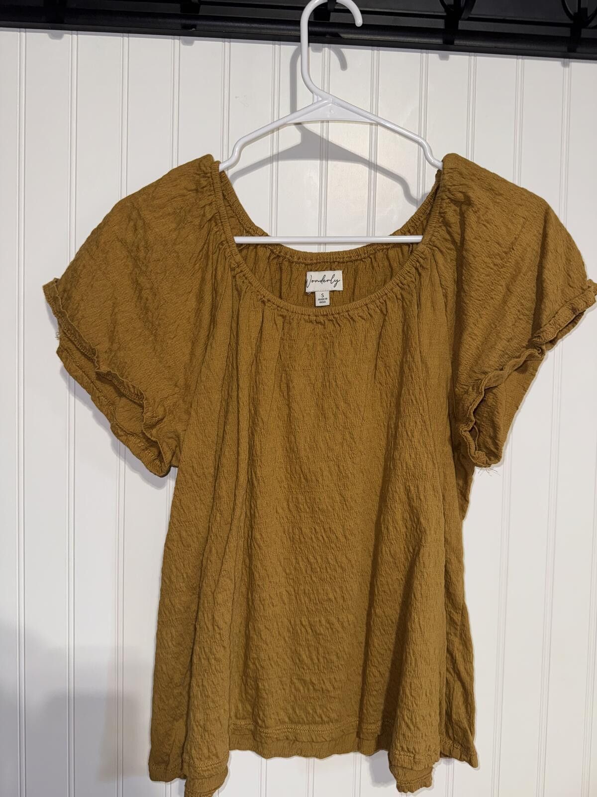 Cosmic Wonder Wonderly Mustard Textured Short Sleeve Blouse Size S Size S / US 4 / IT 40 - 1 Thumbnail