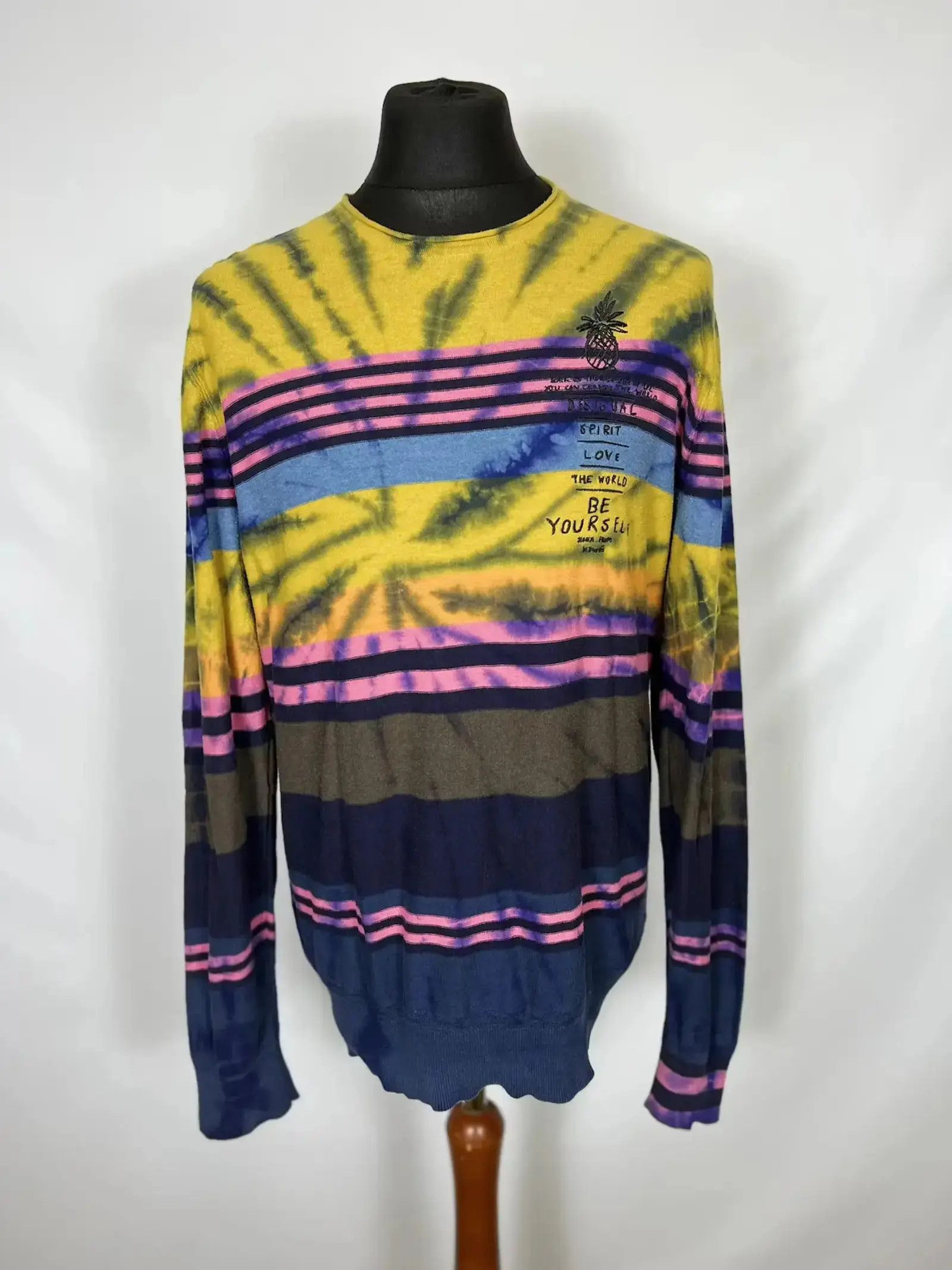 Designer Desigual men’s sweatshirt Size US XL / EU 56 / 4 - 1 Thumbnail