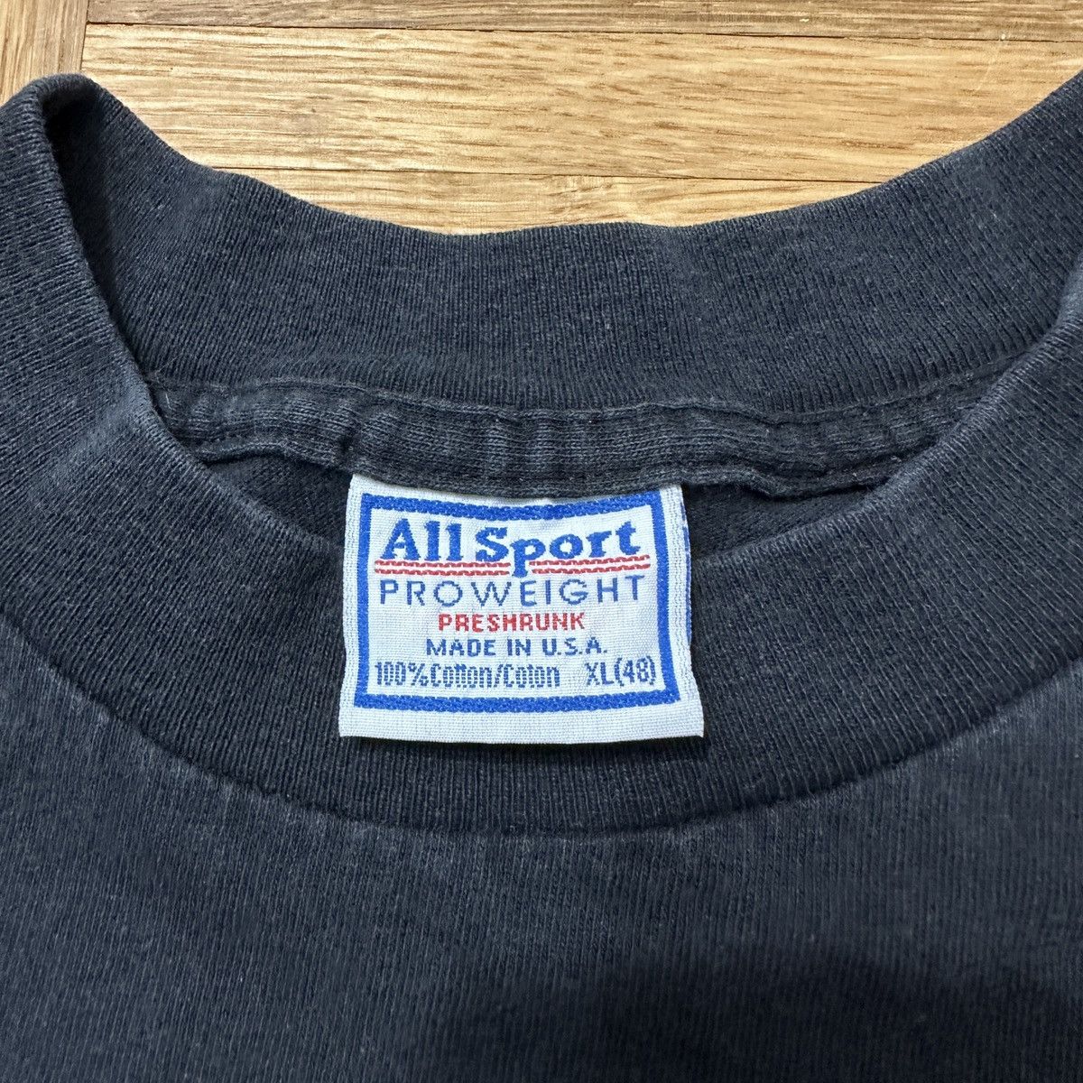 All Sport Vintage Barry Manilow crew tee Size US XL / EU 56 / 4 - 4 Thumbnail