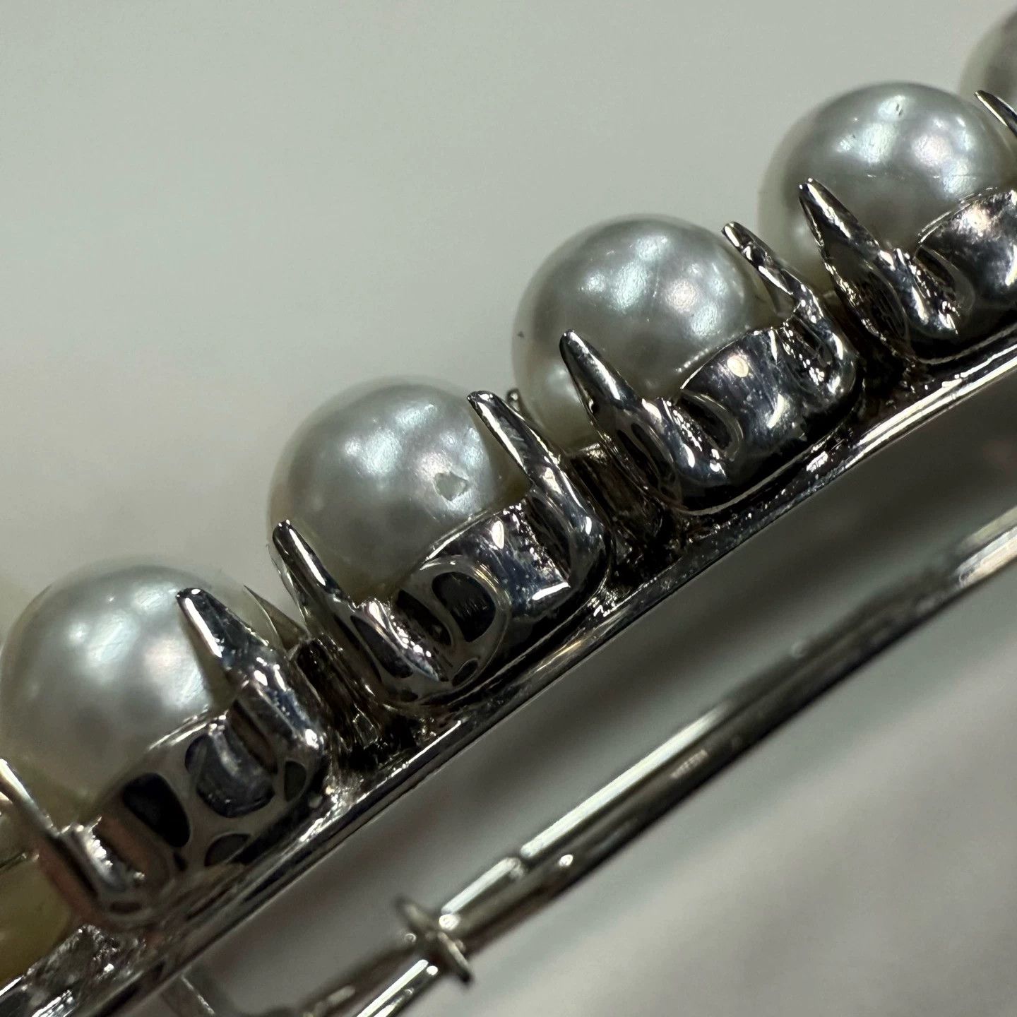 Dior Dior pearl hair clip new Size ONE SIZE - 3 Thumbnail