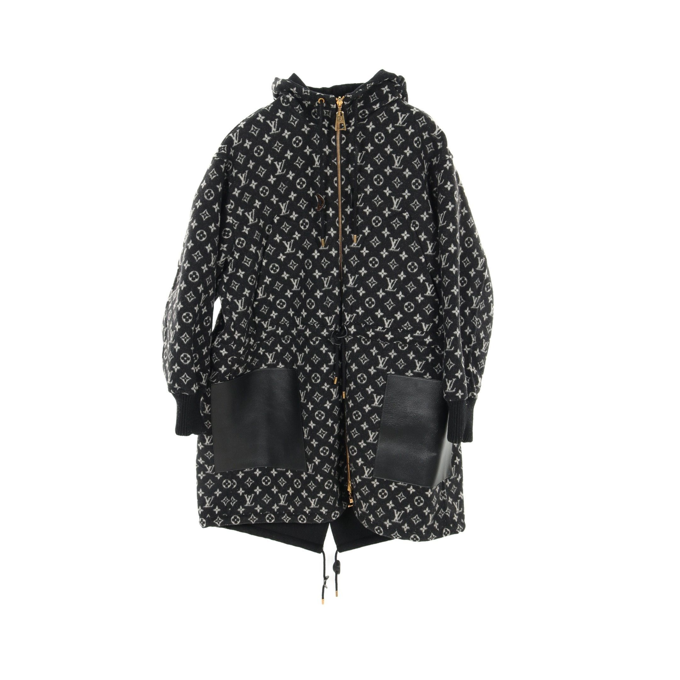 Louis Vuitton Louis Vuitton Monogram Coat Wool Silk Black White Hooded Reversible Size ONE SIZE - 1 Thumbnail
