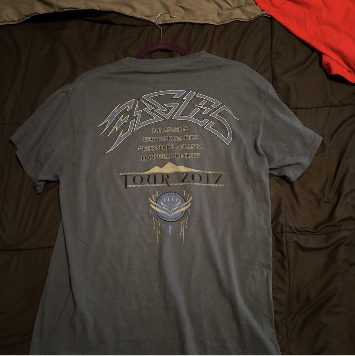 Vintage Eagles Tour 2017 Navy Blue T-Shirt Size US S / EU 44-46 / 1 - 2 Thumbnail