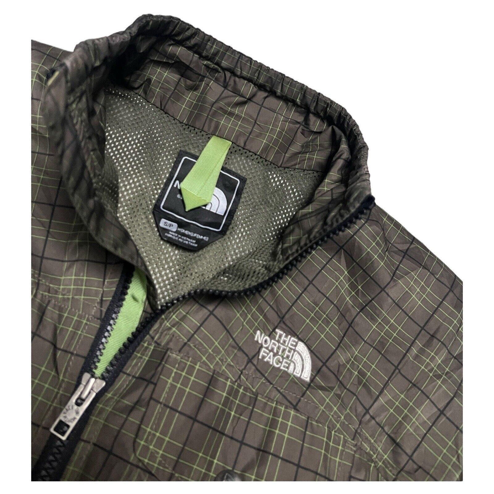 The North Face The North Face Nylon Windbreaker Jacket Check Print Zipper Size S / US 4 / IT 40 - 2 Thumbnail