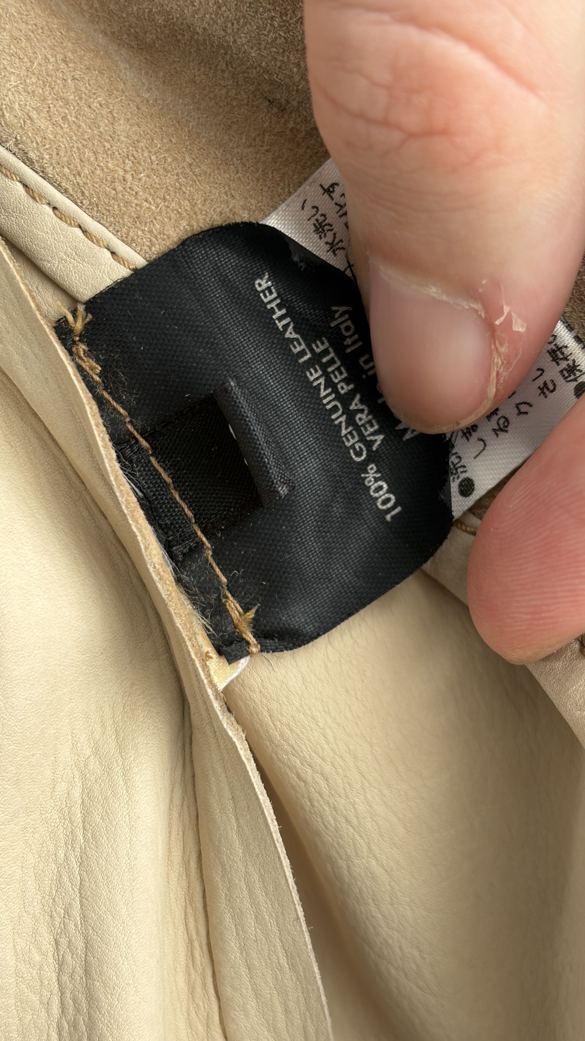 Gucci Tom Ford Gucci Beige Tan Suede Trench Coat, 48 Size US M / EU 48-50 / 2 - 8 Thumbnail