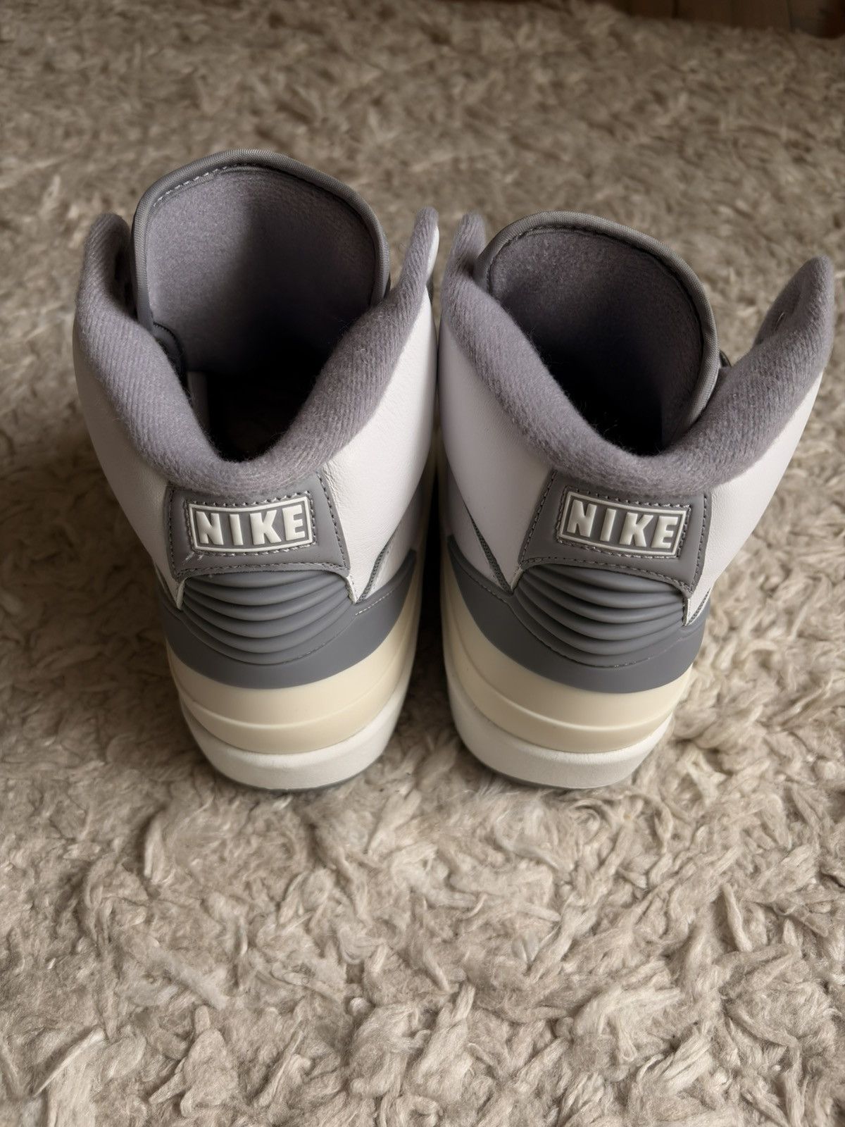 Jordan Brand Jordan 2 cements Size US 8.5 / EU 41-42 - 3 Thumbnail