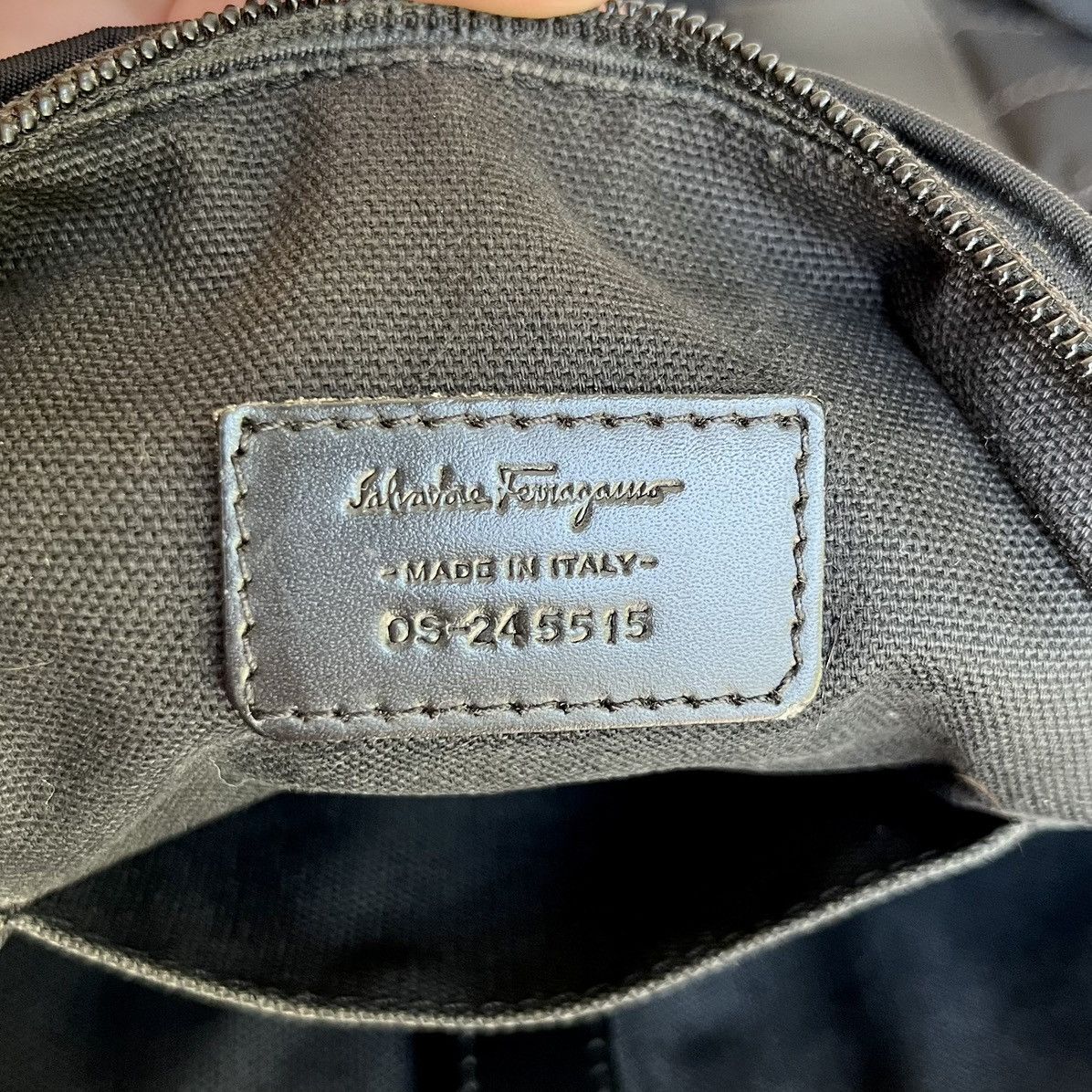 Salvatore Ferragamo Salvatore Ferragamo Unisex Black 2-Way Messenger Bag Size ONE SIZE - 13 Thumbnail