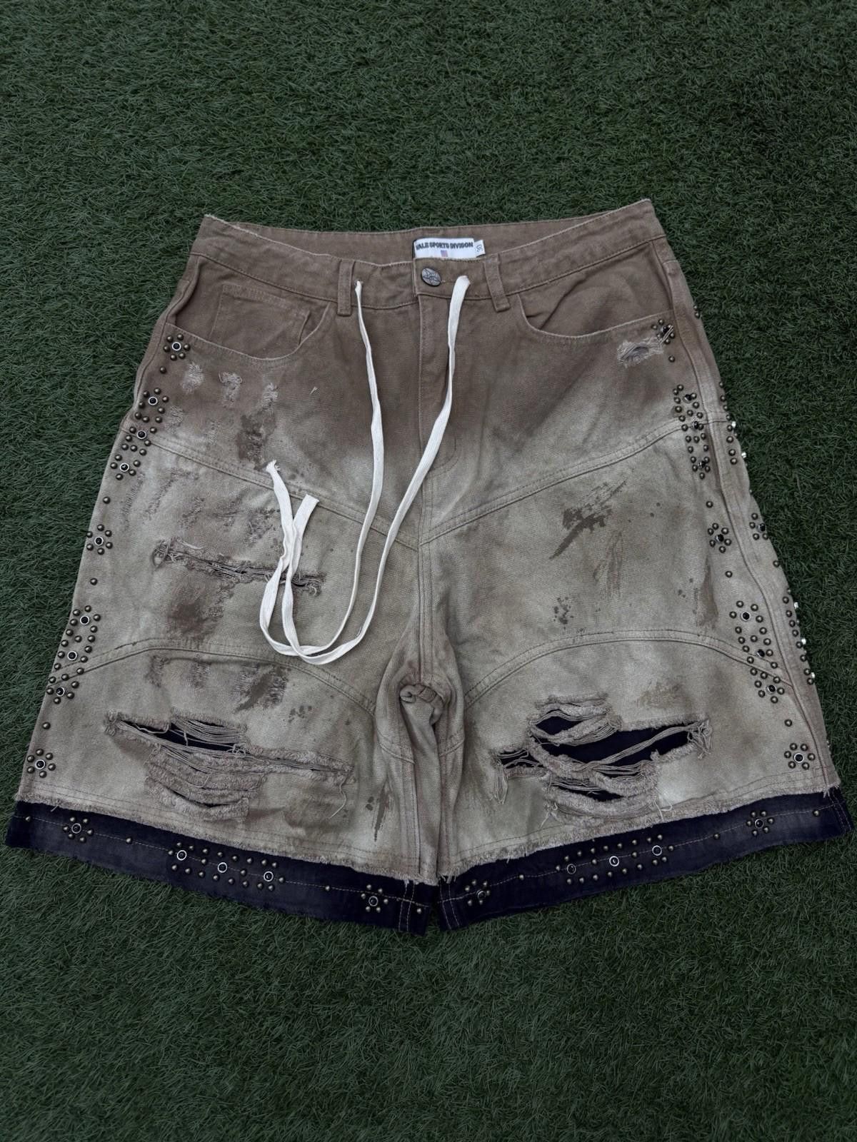 Vale Valley Denim Studded Shorts Size 30 (Brand New) Tan/Black Size US 30 / EU 46 - 1 Thumbnail