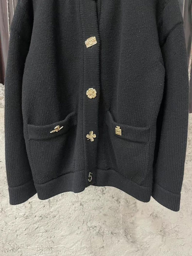 Chanel Chanel Wool Cardigan with Gold Buttons -2505 Size US S / EU 44-46 / 1 - 4 Thumbnail