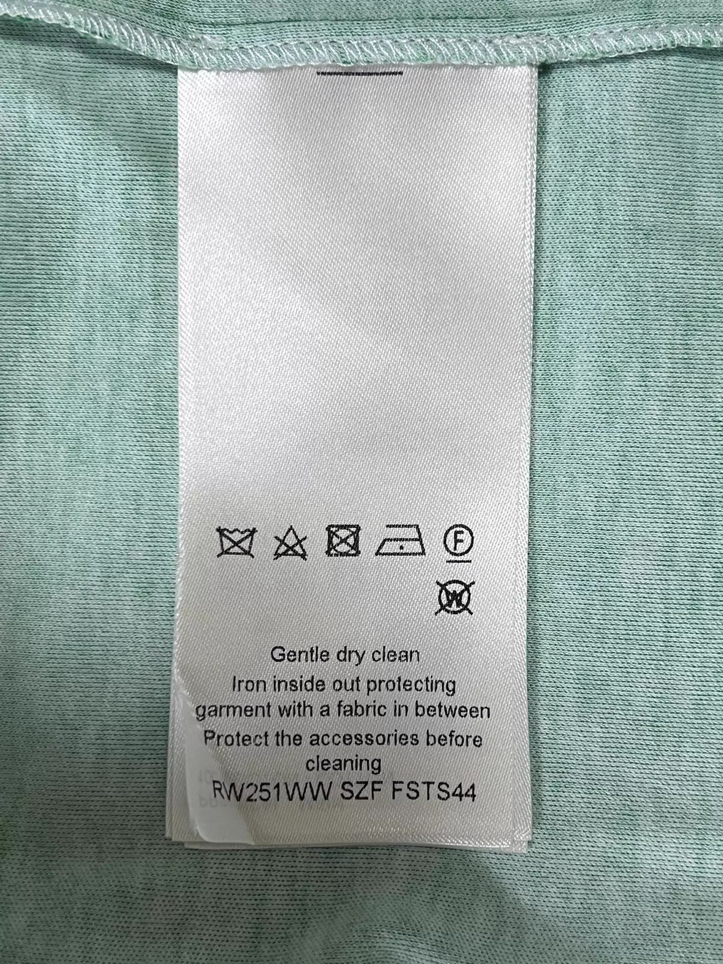 Louis Vuitton LV Metal Robot Chain Green T-Shirt XS Size XS / US 0-2 / IT 36-38 - 8 Thumbnail