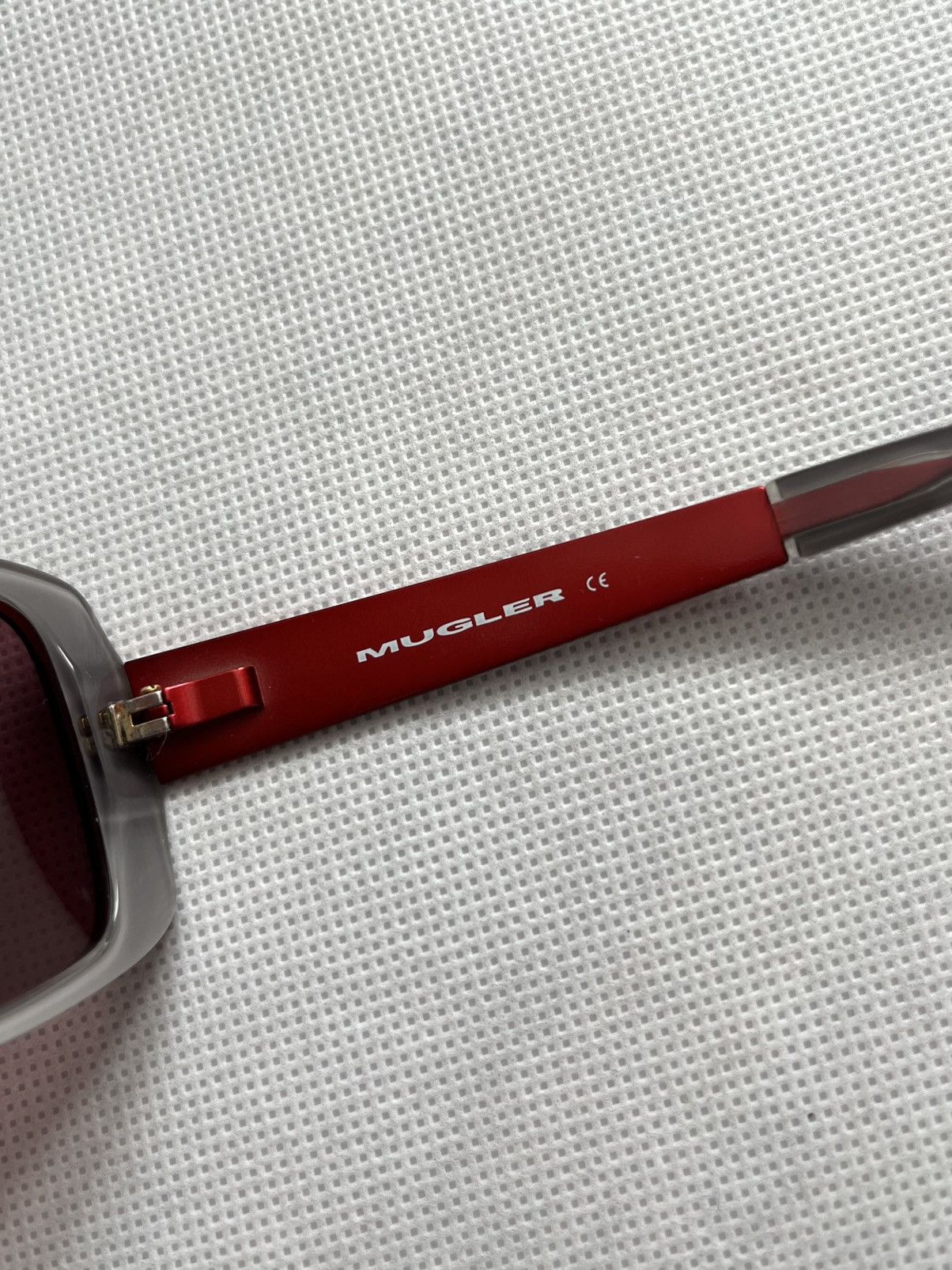 Mugler × Thierry Mugler Mugler Red Stars Sunglasses Avant Garde Size ONE SIZE - 12 Thumbnail