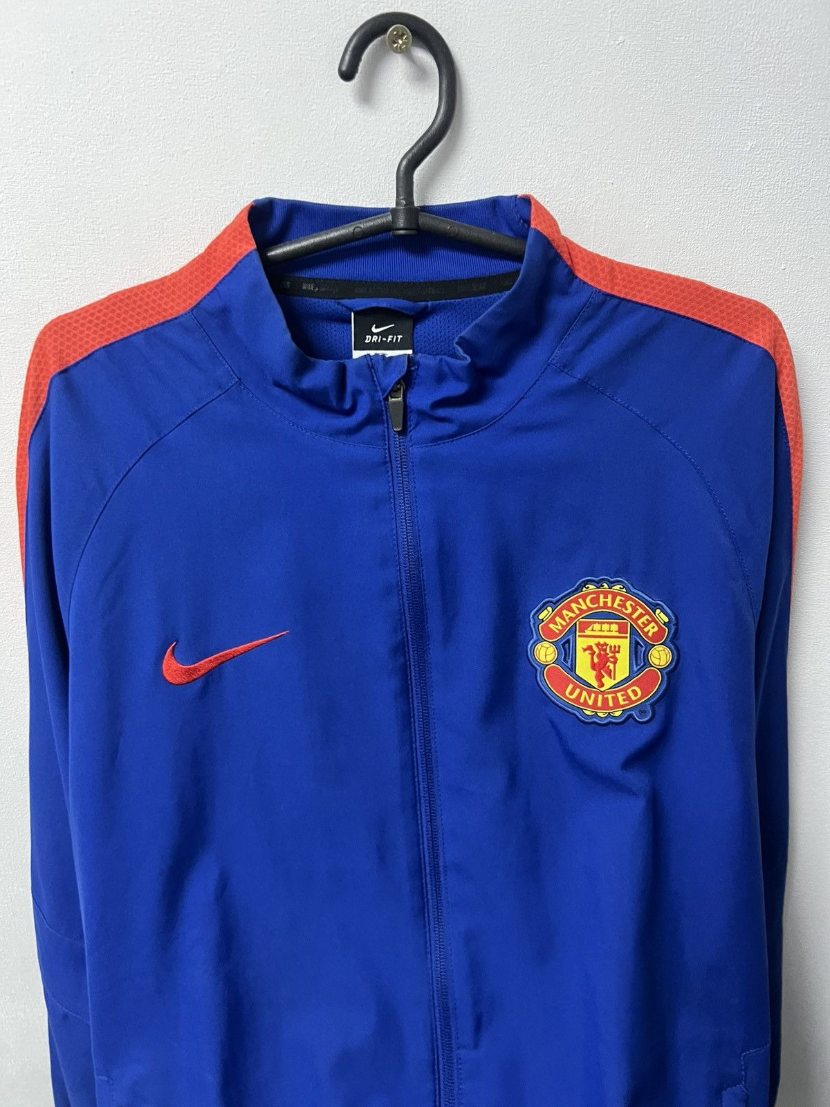 Nike Nike Manchester United Zip Up Track Jacket Vintage Size US L / EU 52-54 / 3 - 2 Thumbnail