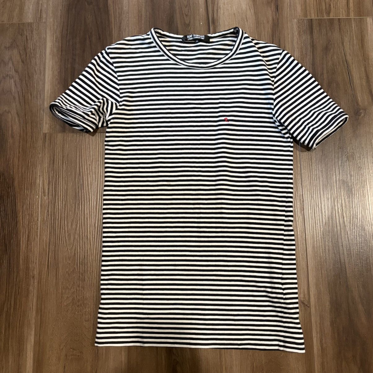 Raf Simons Raf Simons SS2007 stretchy striped r tee Size US S / EU 44-46 / 1 - 1 Thumbnail