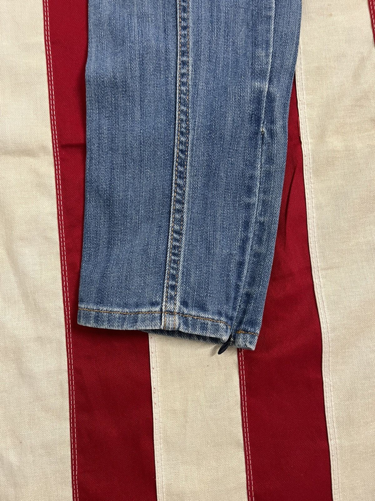 Dolce & Gabbana Dolce & Gabbana (D&G) Designer Jeans - Unique Pocket Detail Size 26" / US 2 / IT 38 - 4 Thumbnail